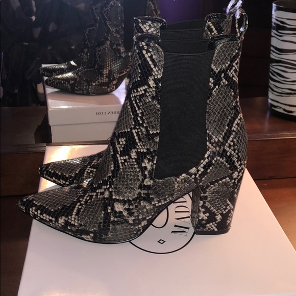 Steve Madden Subtle Boot - Picture 4 of 8